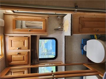 14 Rear Bath - New faucet -Soap dispenser